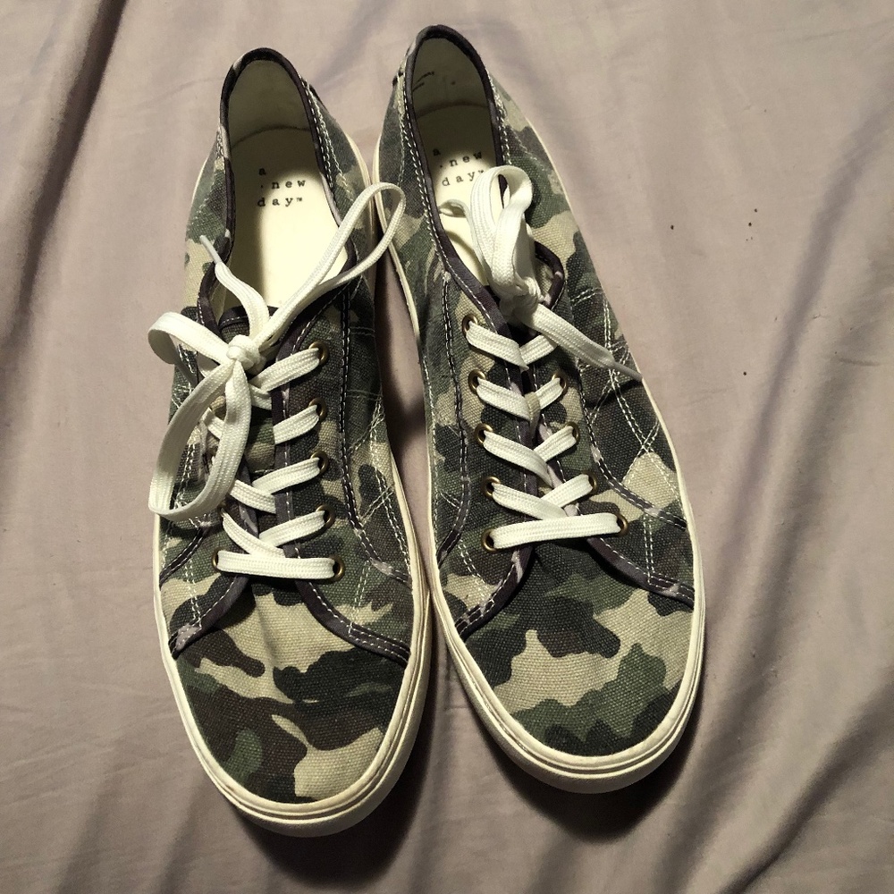 A New Day Camo Sneakers Size 11
